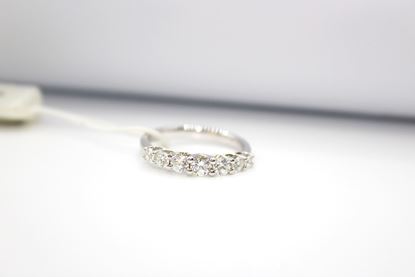 Immagine di Anello Veretta da Donna in Oro Bianco e Diamanti