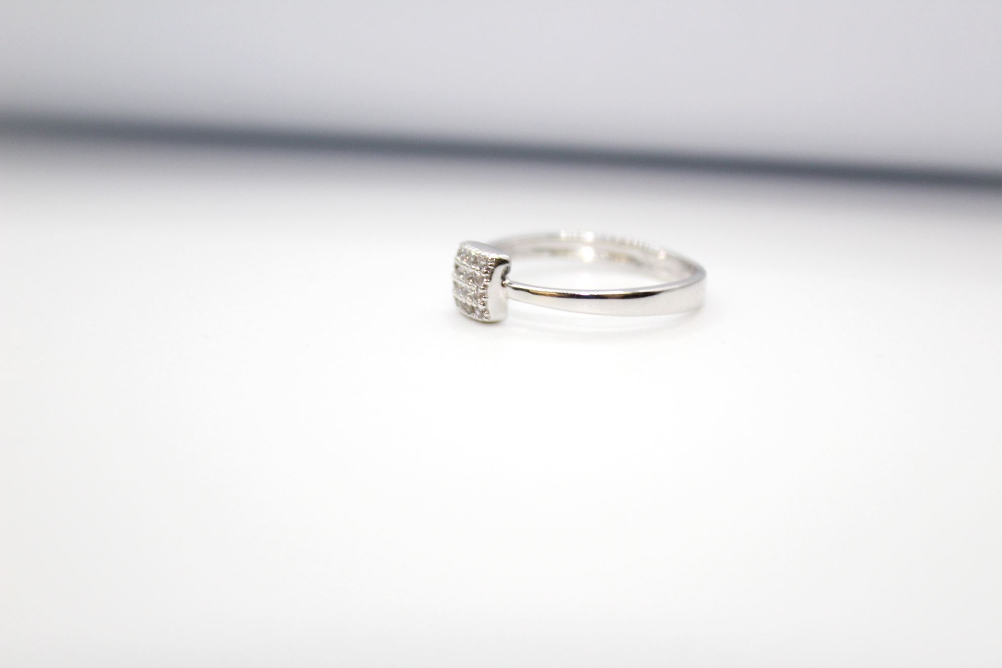 Immagine di Anello da Donna in Oro Bianco e Zirconi