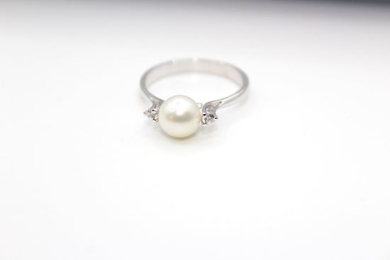 Immagine di Anello da Donna in Oro Bianco con Perla e Zirconi