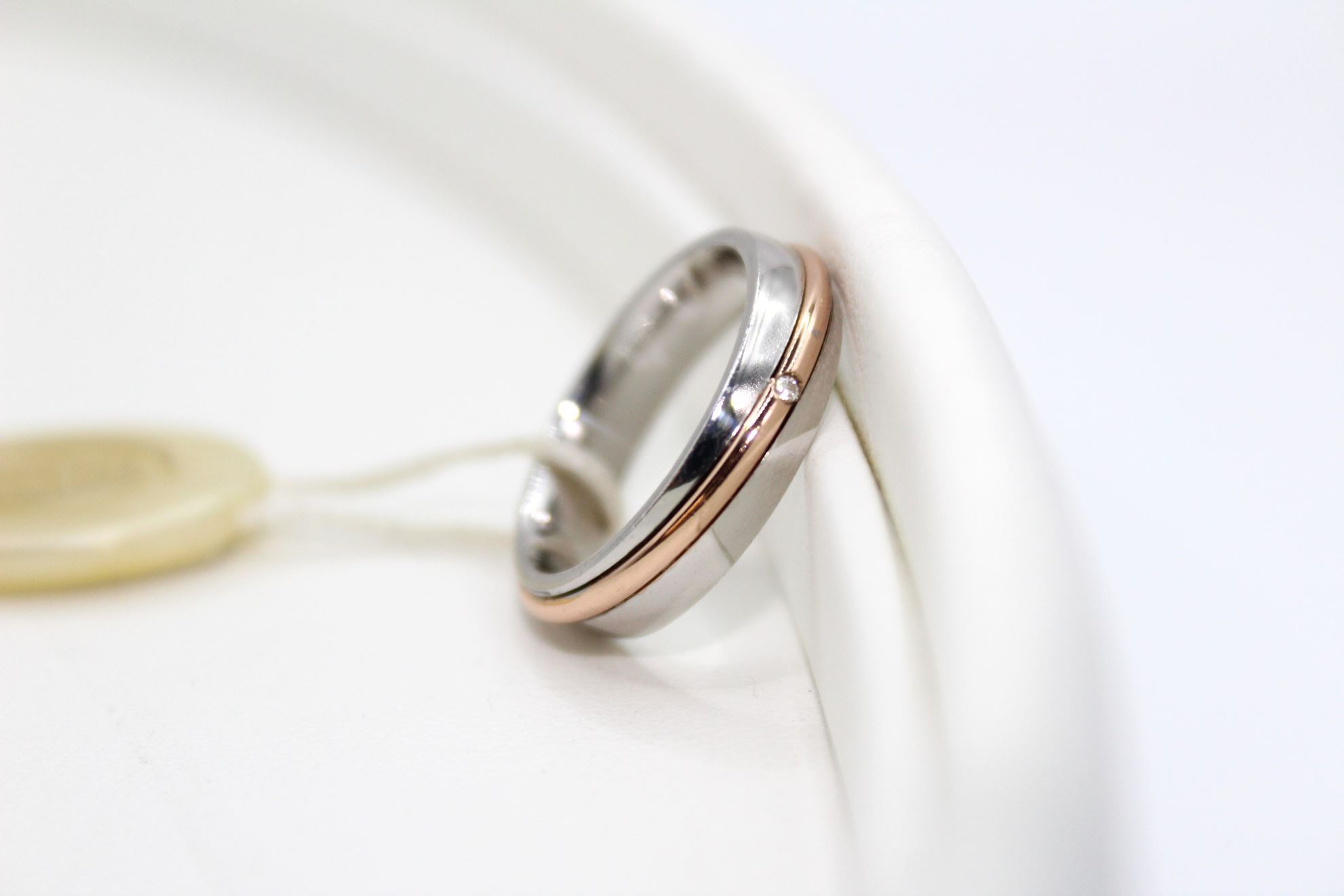 Immagine di Fede UNOAERRE modello Saturno in Oro Bianco e Rosa con Diamante