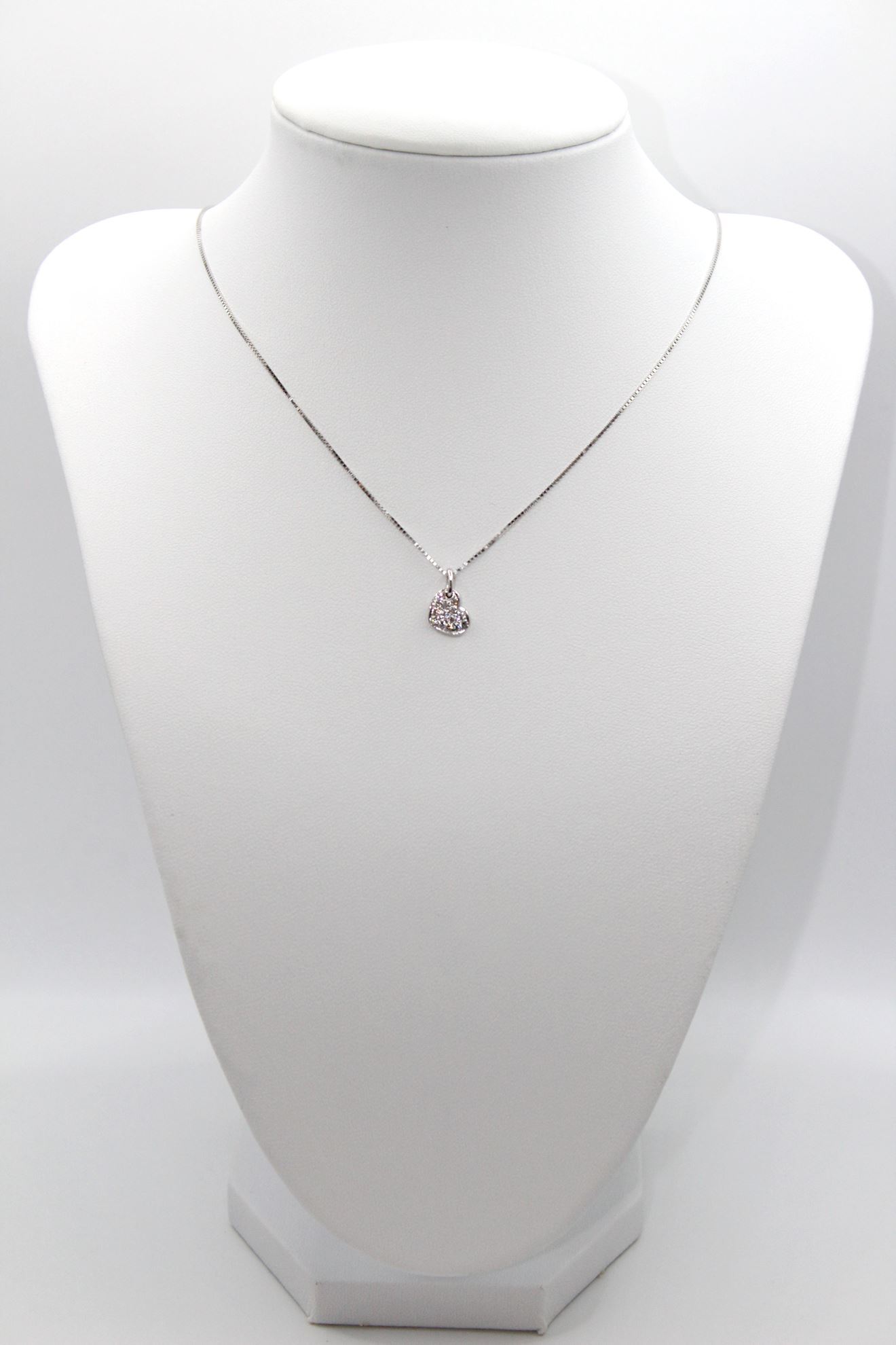 Immagine di Collana Cuore da Donna in Oro Bianco e Diamanti