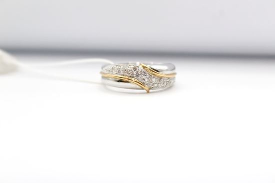 Immagine di Anello da Donna in Oro Bianco e Giallo con Diamanti