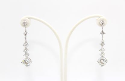 Immagine di Orecchini Pendenti in Argento con Moissanite